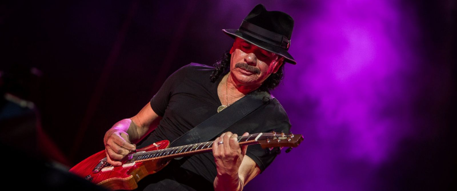 LA STRUMENTAZIONE DI CARLOS SANTANA lezionichitarra.it