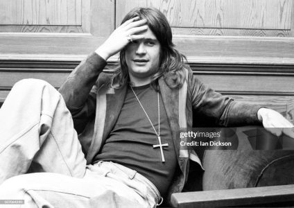 Un giovane Ozzy Osbourne